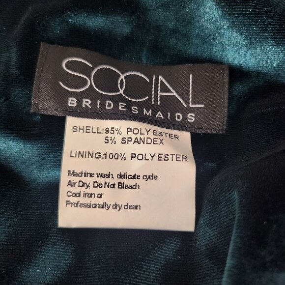 2/$50 Social Bridesmaids Lux Velvet Evergreen Slip Maxi Dress Size M | Elegant - Picture 5 of 8